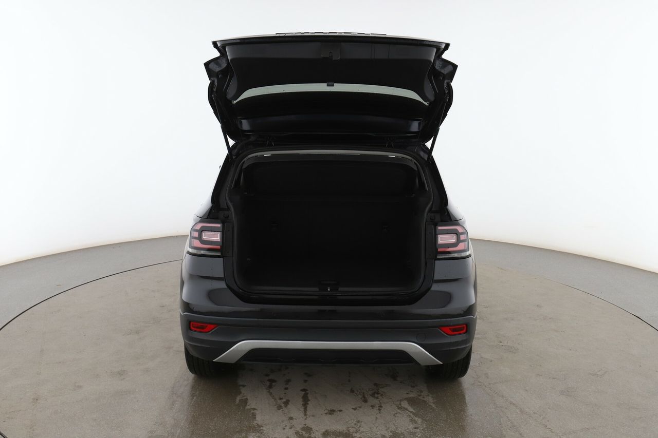 Foto Volkswagen T-Cross 16