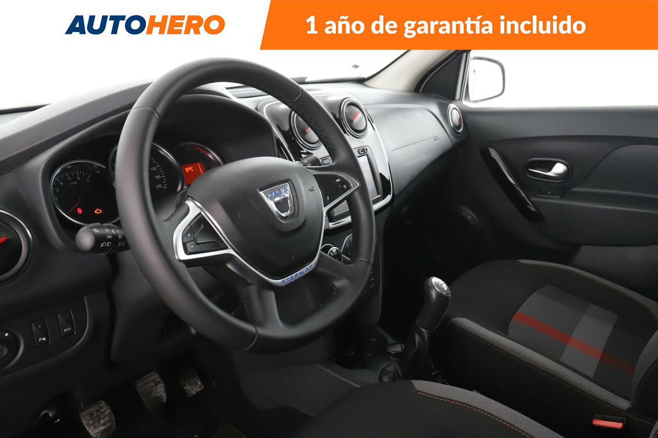 Foto Dacia Sandero 12