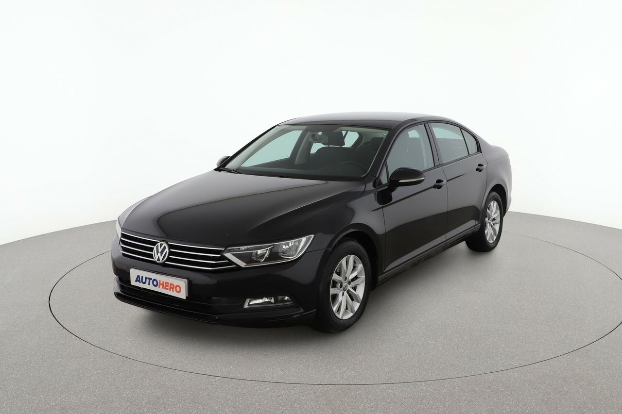 Foto Volkswagen Passat 1