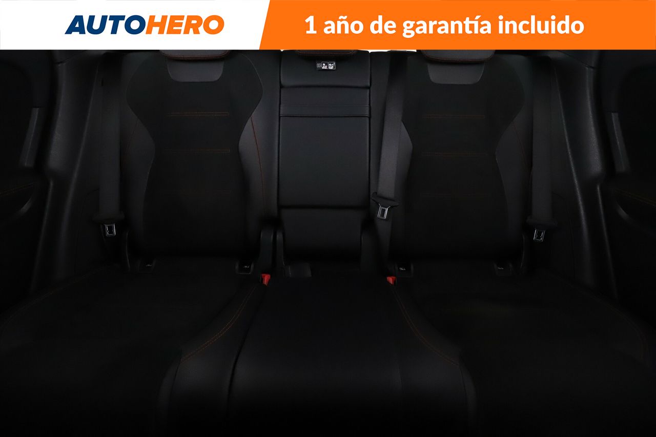 Foto Mercedes-Benz Clase GLA 15