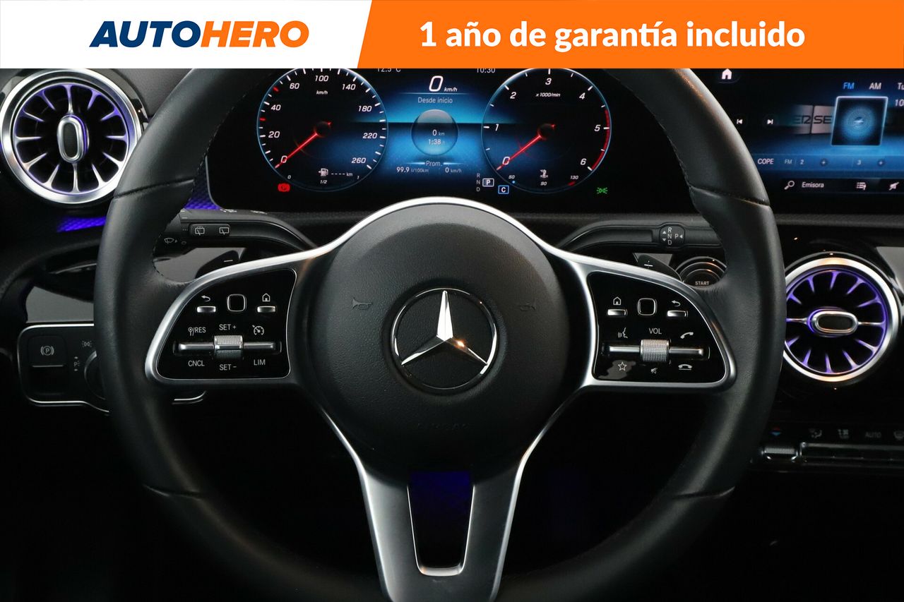 Foto Mercedes-Benz Clase A 25