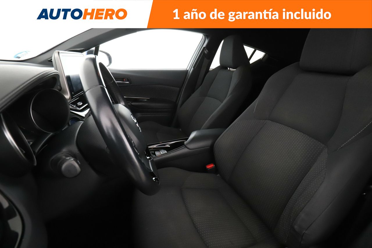Foto Toyota C-HR 10