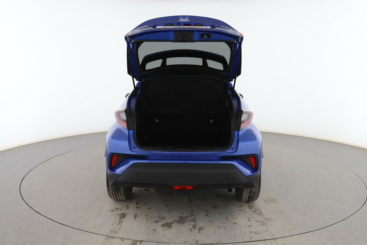 Foto Toyota C-HR 16