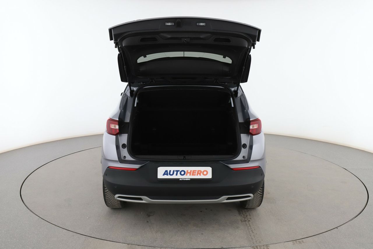 Foto Opel Grandland X 16
