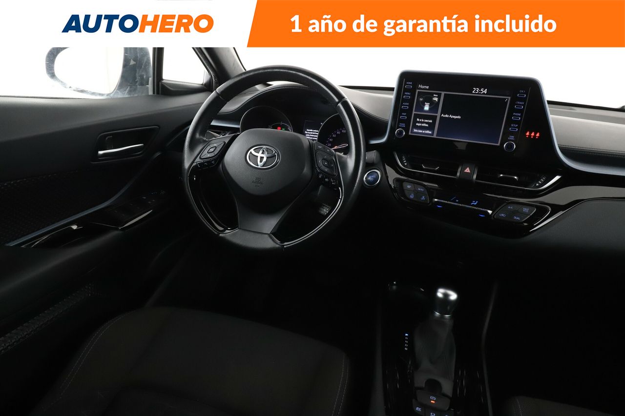 Foto Toyota C-HR 13