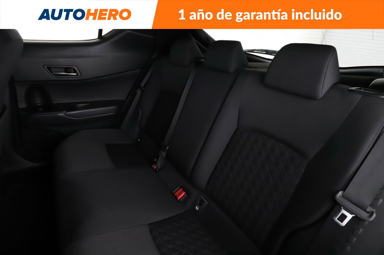 Foto Toyota C-HR 14