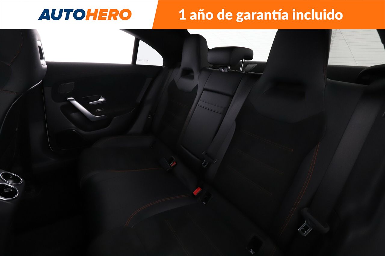 Foto Mercedes-Benz Clase CLA 14