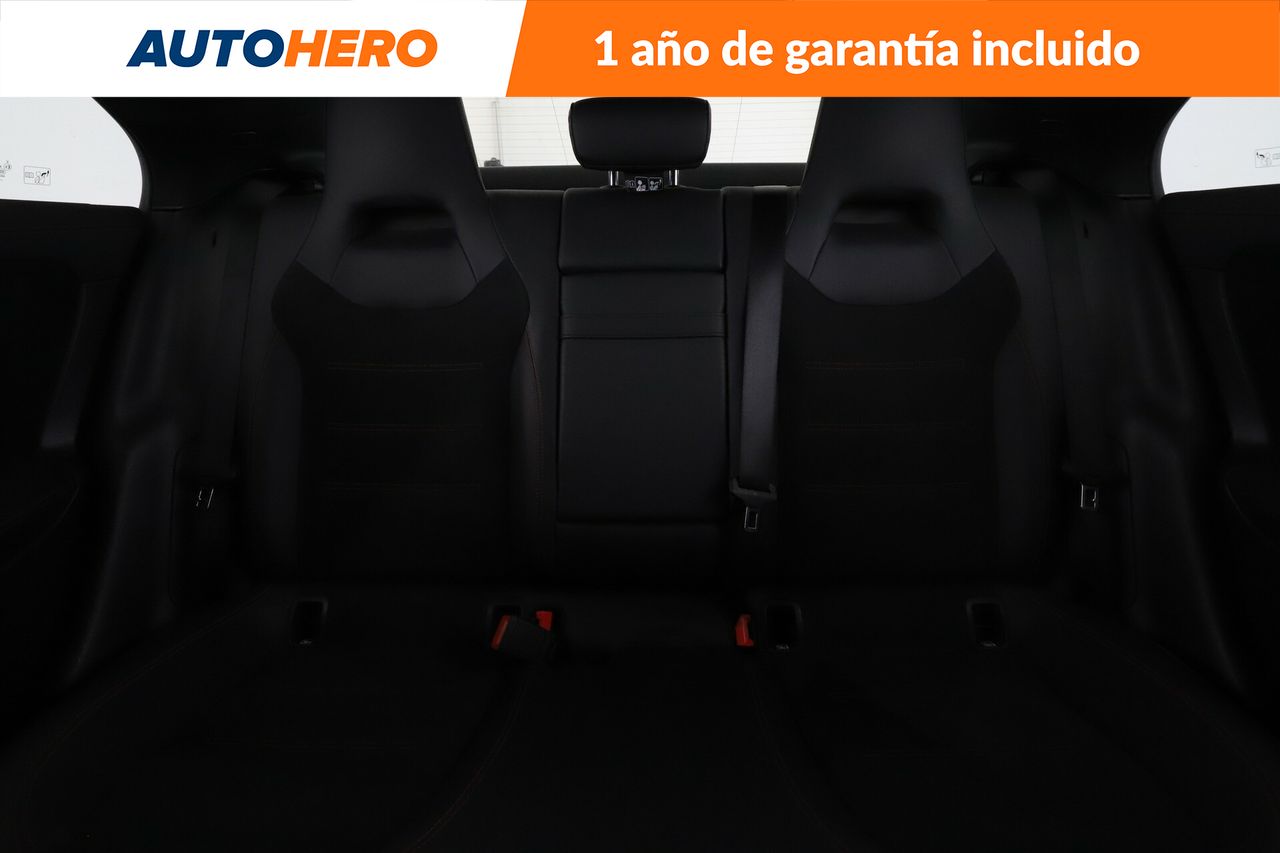 Foto Mercedes-Benz Clase CLA 15