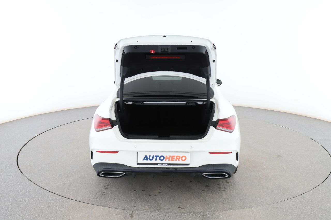 Foto Mercedes-Benz Clase CLA 16