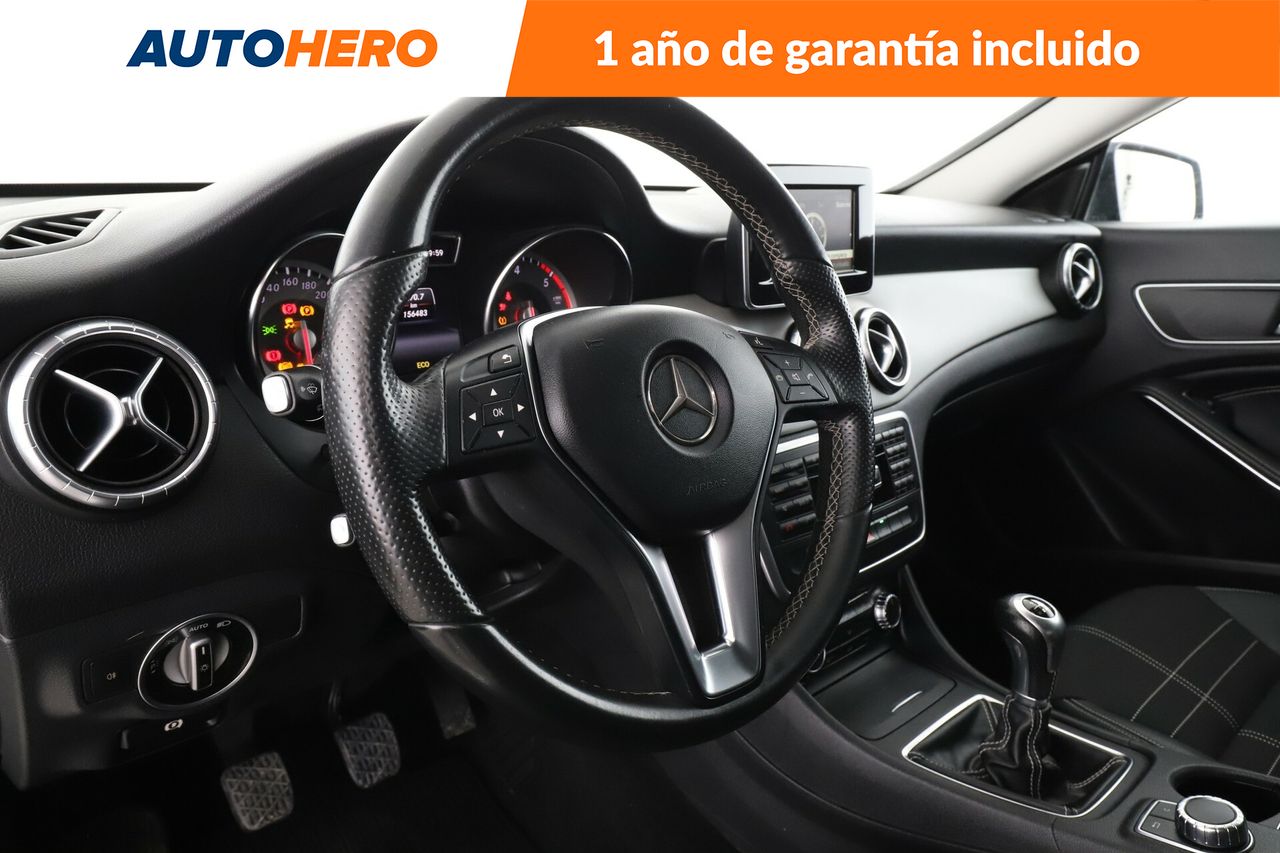 Foto Mercedes-Benz Clase CLA 12