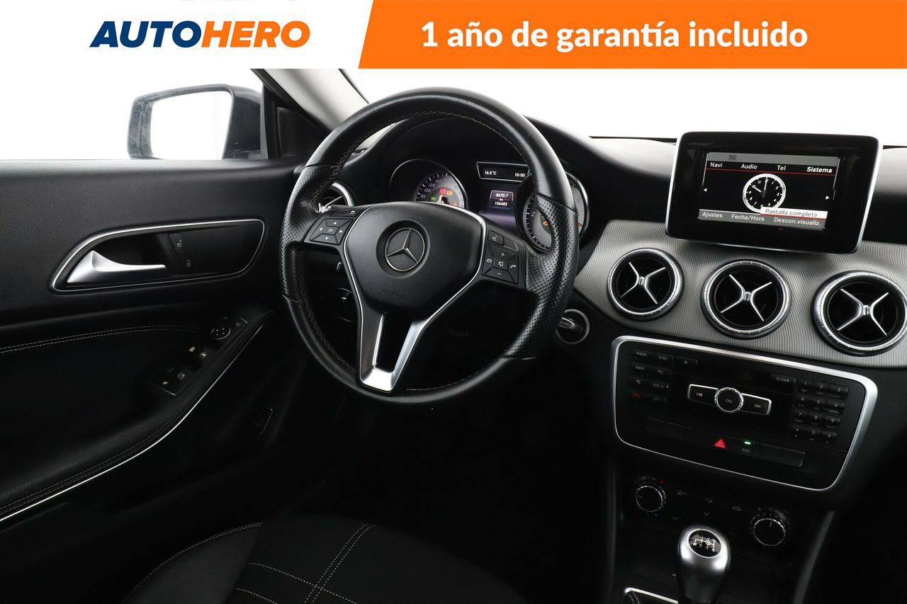 Foto Mercedes-Benz Clase CLA 14