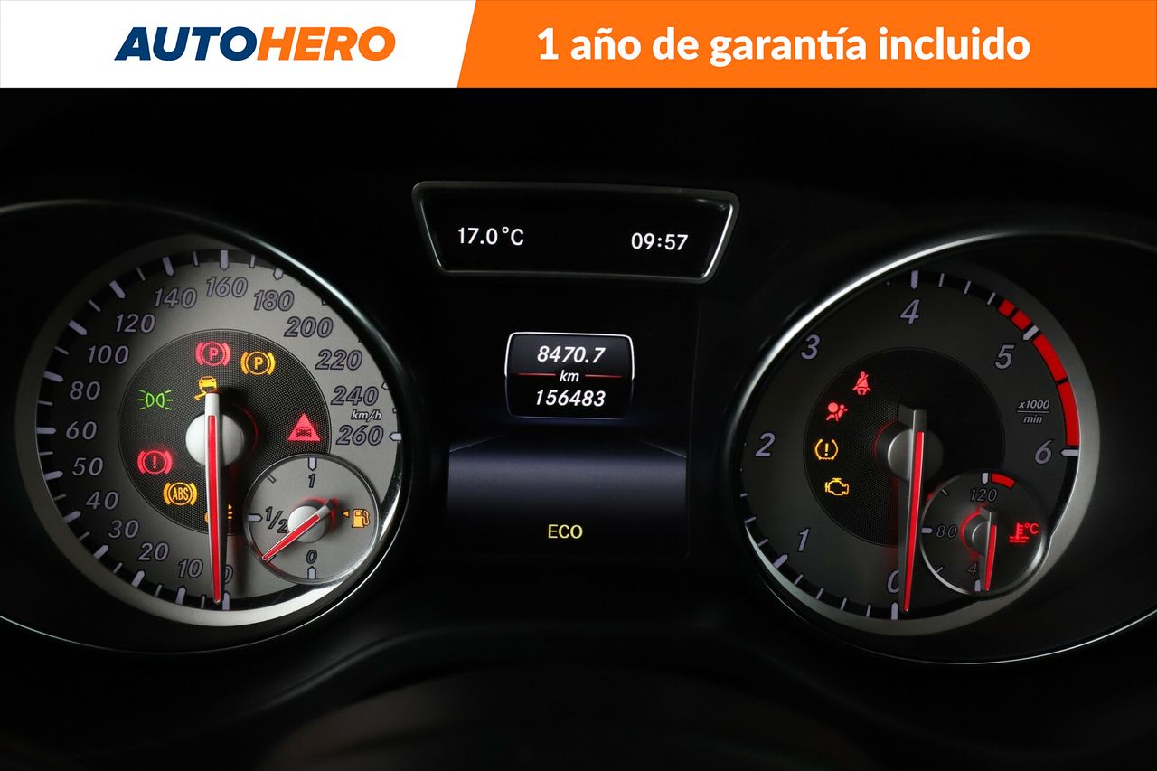 Foto Mercedes-Benz Clase CLA 21
