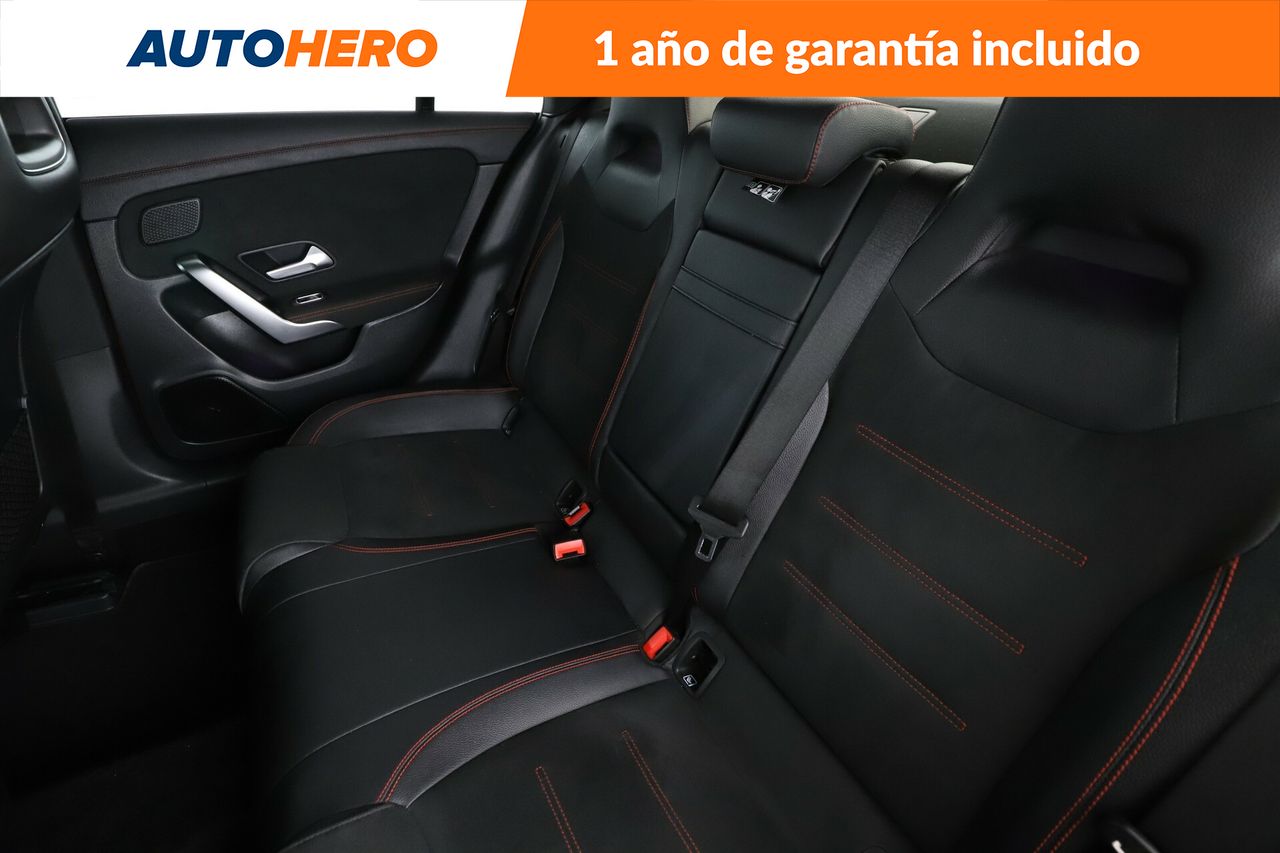 Foto Mercedes-Benz Clase CLA 14