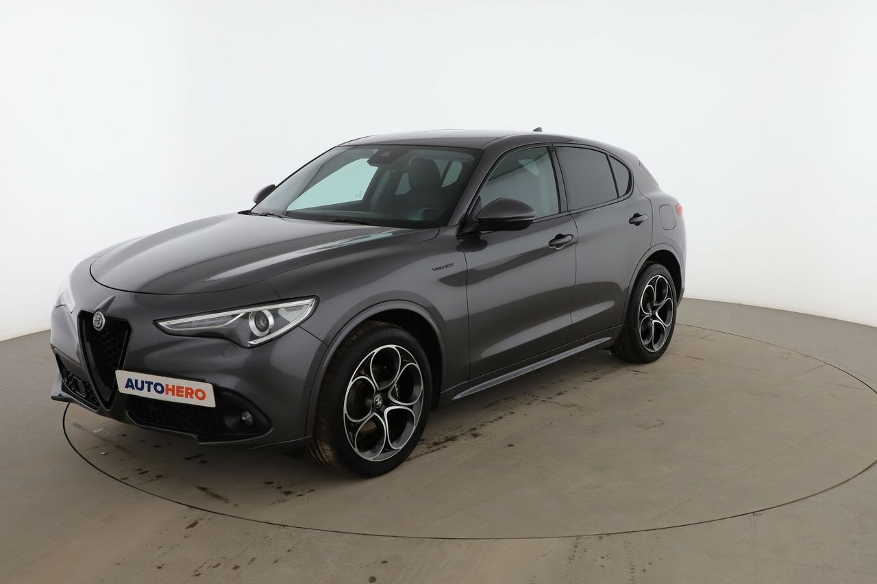 Foto Alfa Romeo Stelvio 1