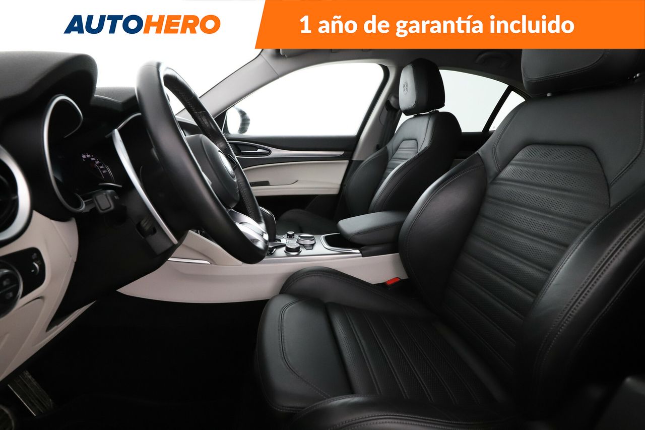 Foto Alfa Romeo Stelvio 11