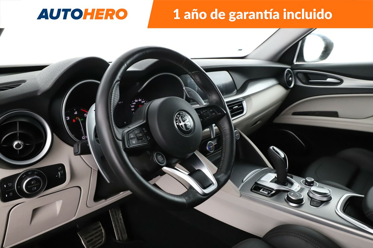 Foto Alfa Romeo Stelvio 12