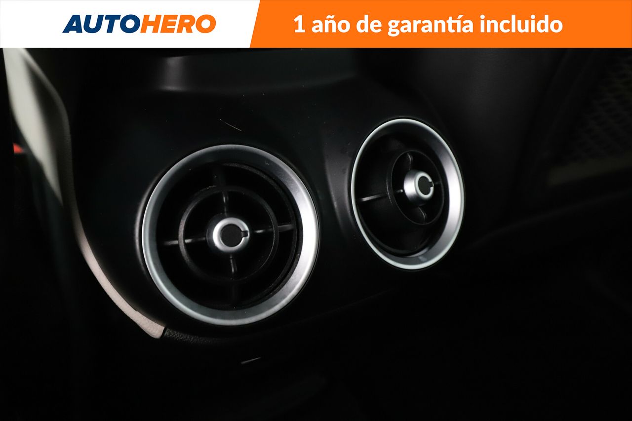 Foto Alfa Romeo Stelvio 28