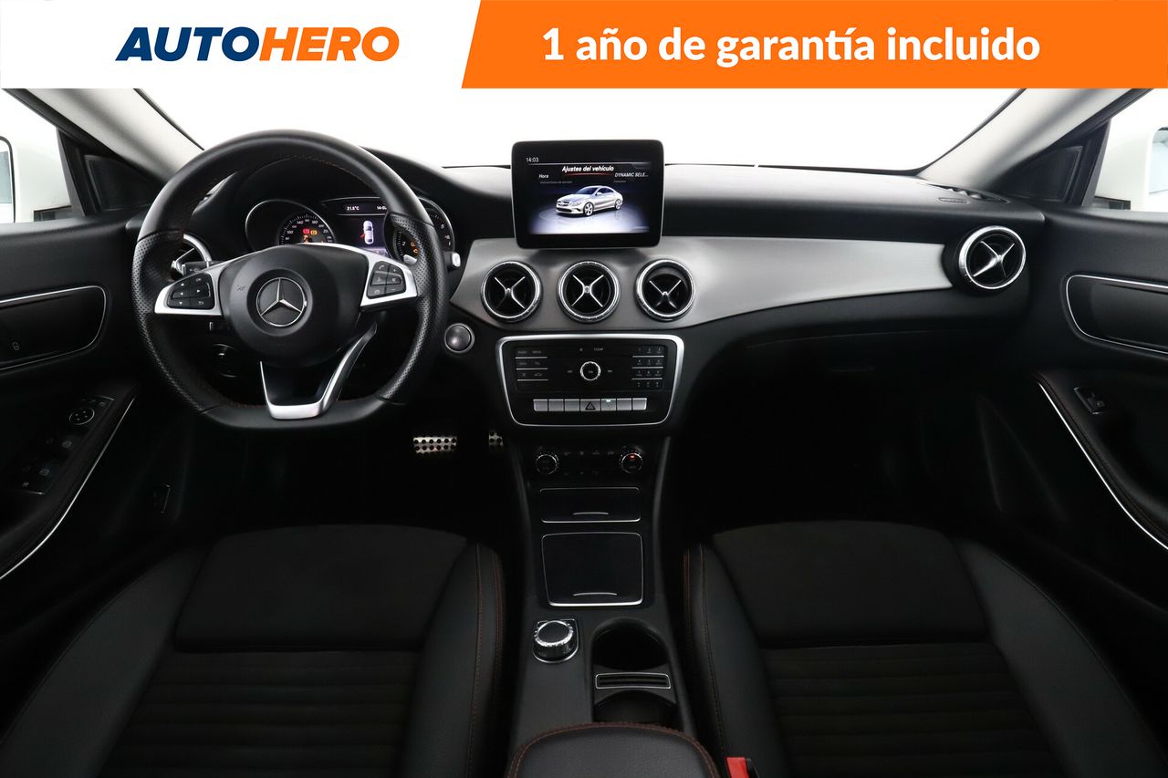 Foto Mercedes-Benz Clase CLA 13