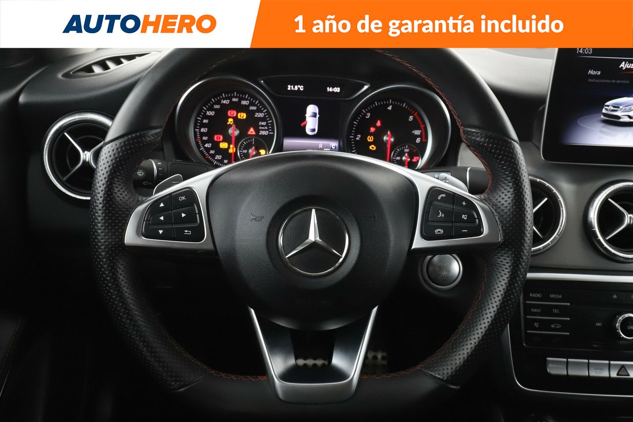 Foto Mercedes-Benz Clase CLA 20