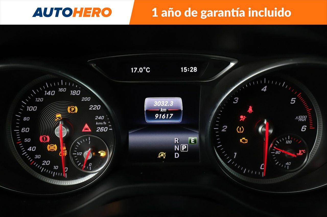 Foto Mercedes-Benz Clase CLA 21