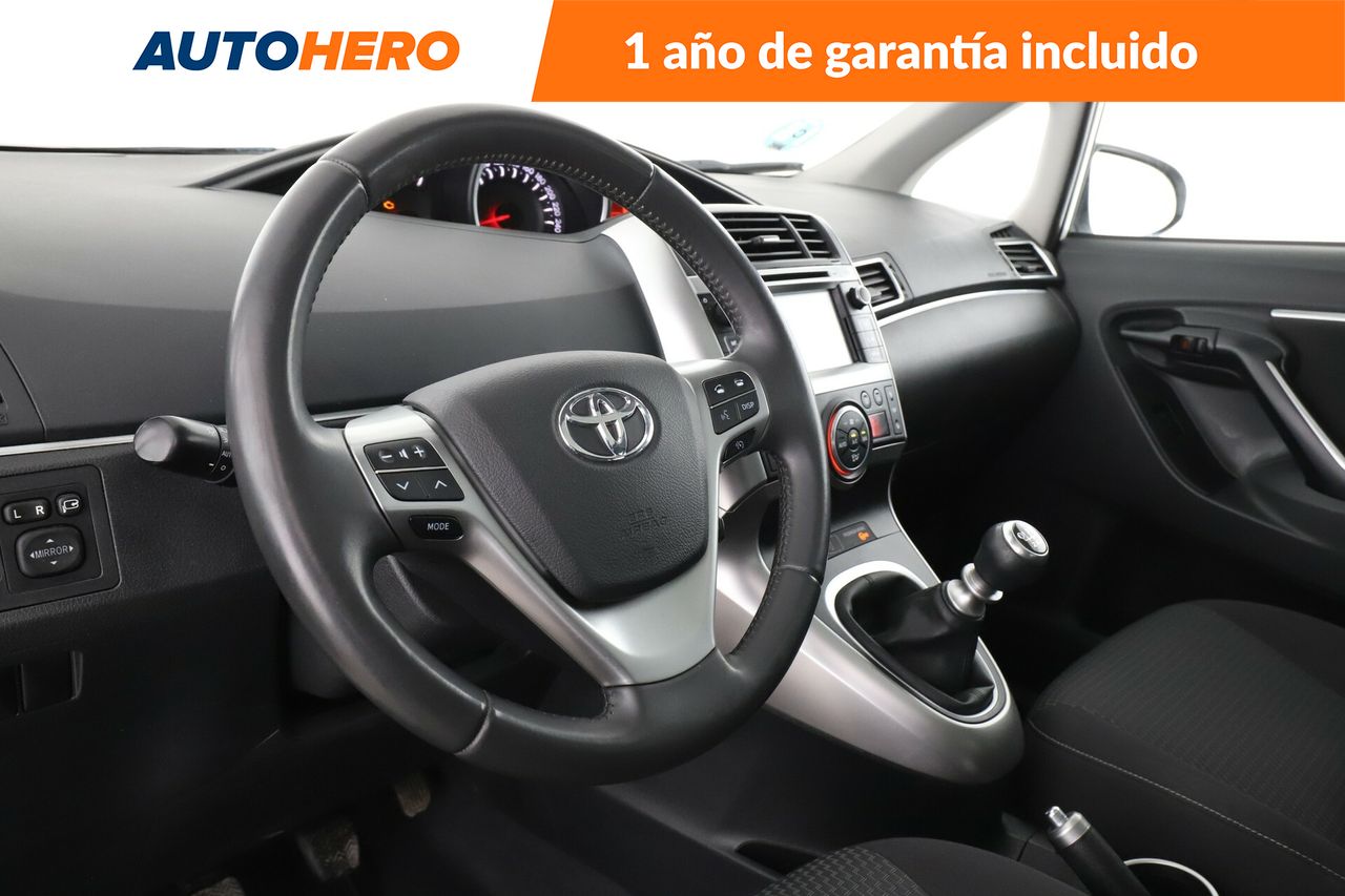 Foto Toyota Corolla Verso 12