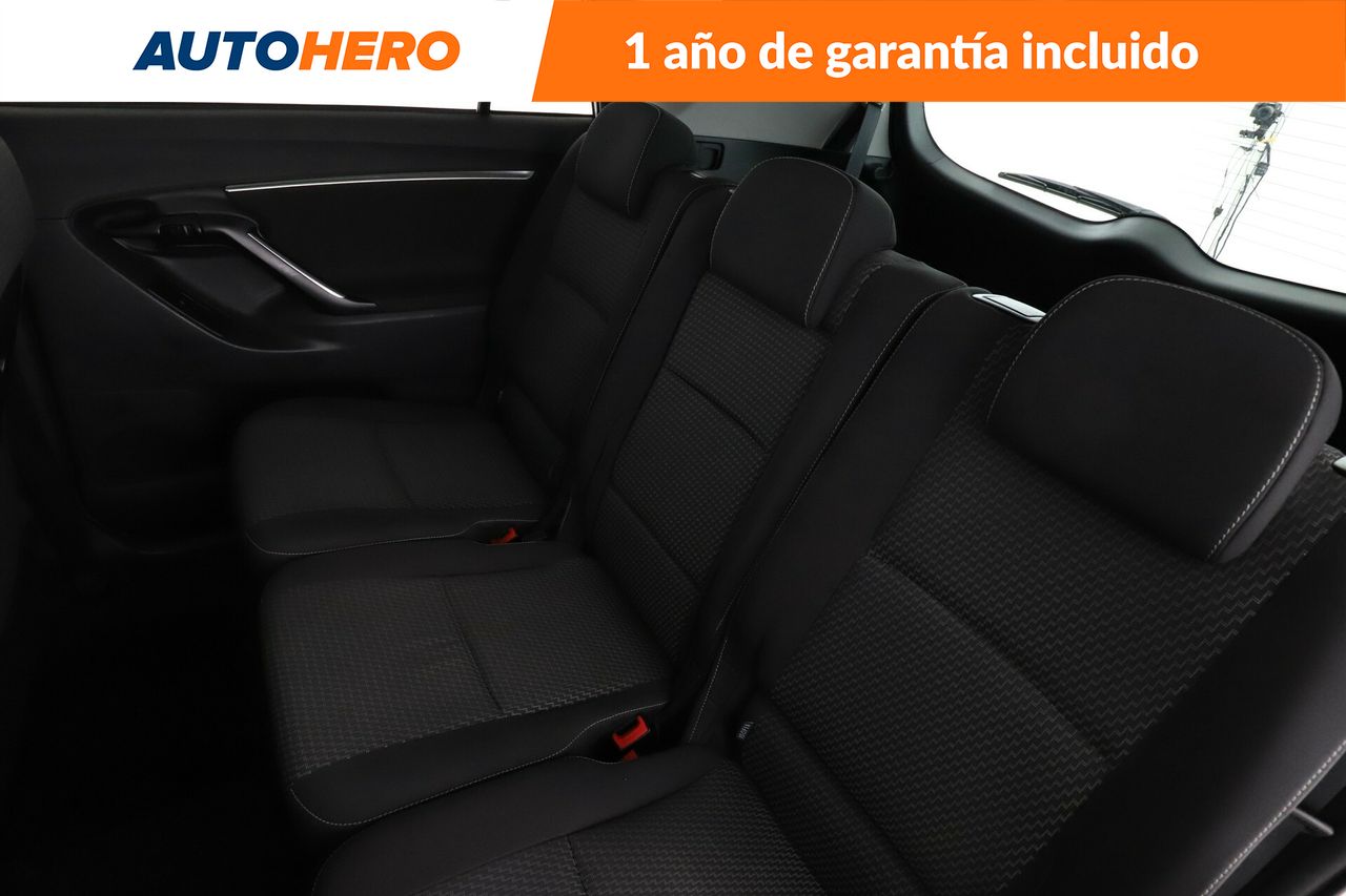 Foto Toyota Corolla Verso 15