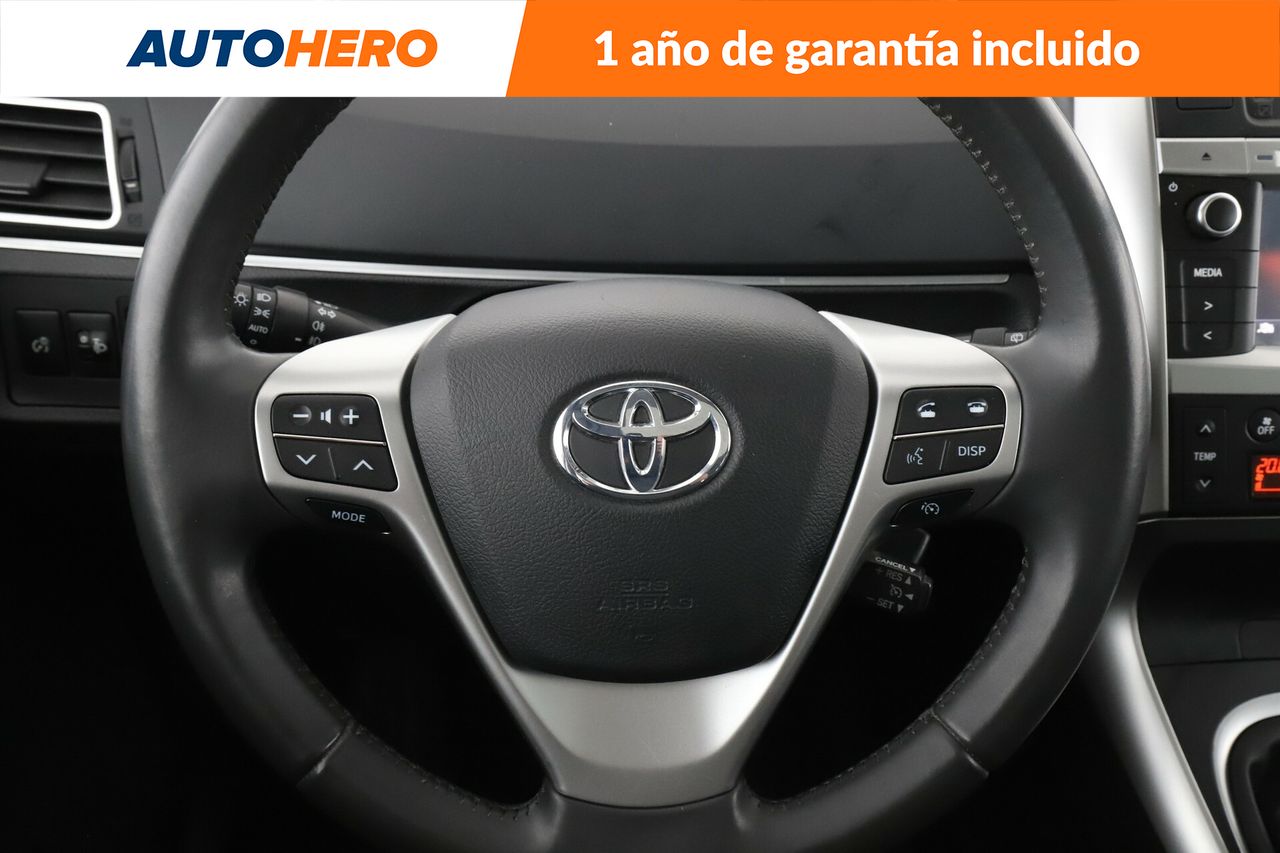 Foto Toyota Corolla Verso 20