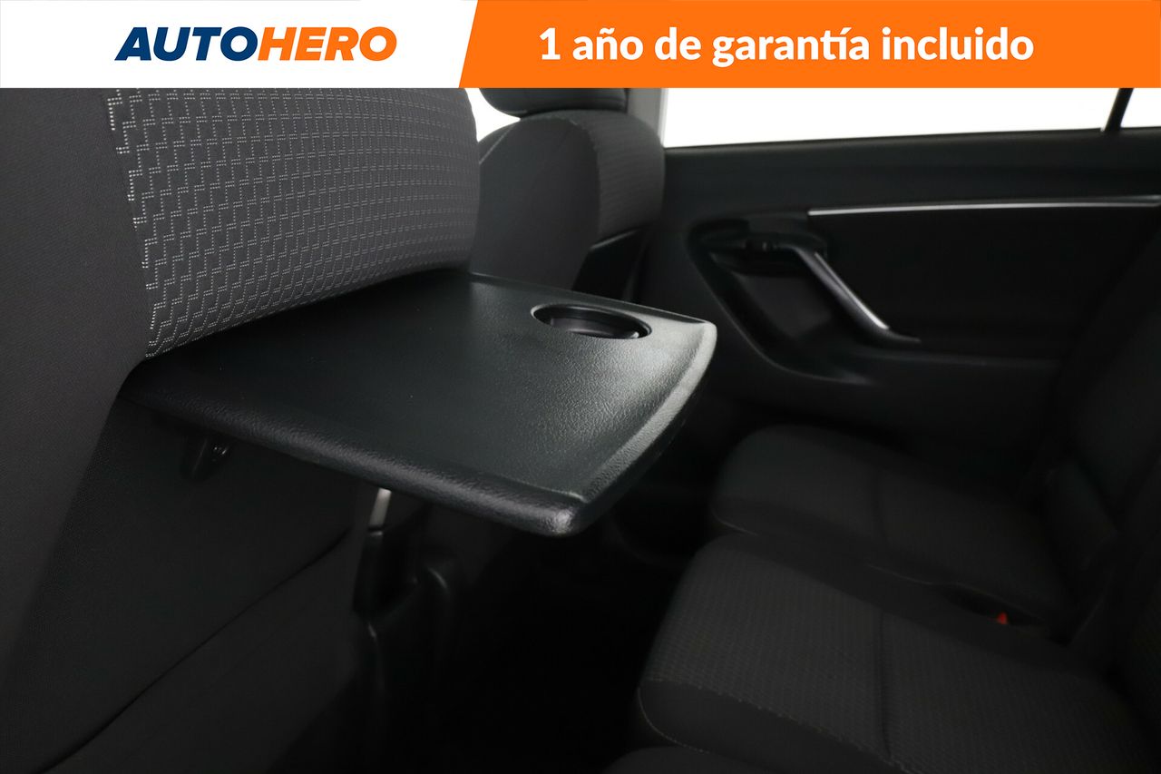 Foto Toyota Corolla Verso 24