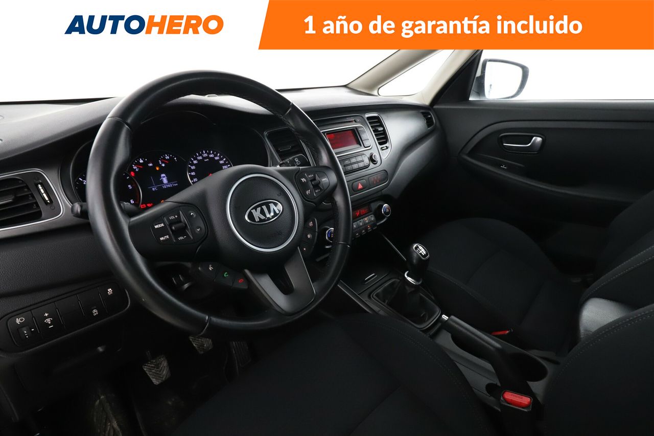 Foto Kia Carens 12