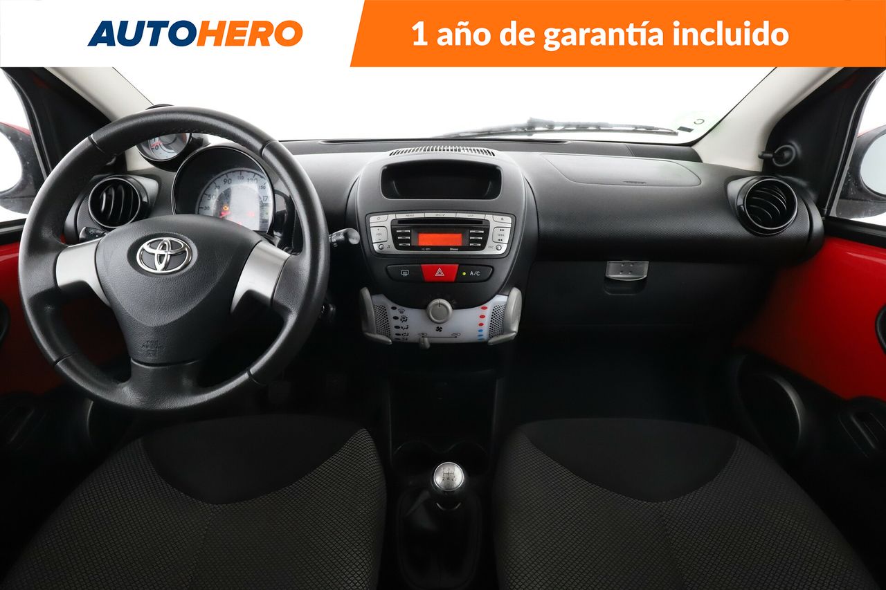 Foto Toyota Aygo 13