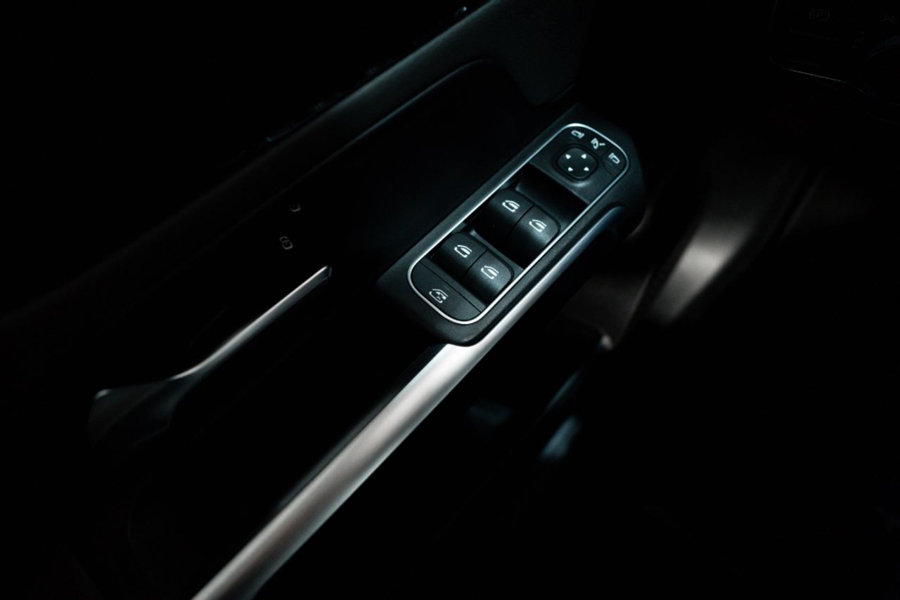 Foto Mercedes-Benz Clase GLB 12