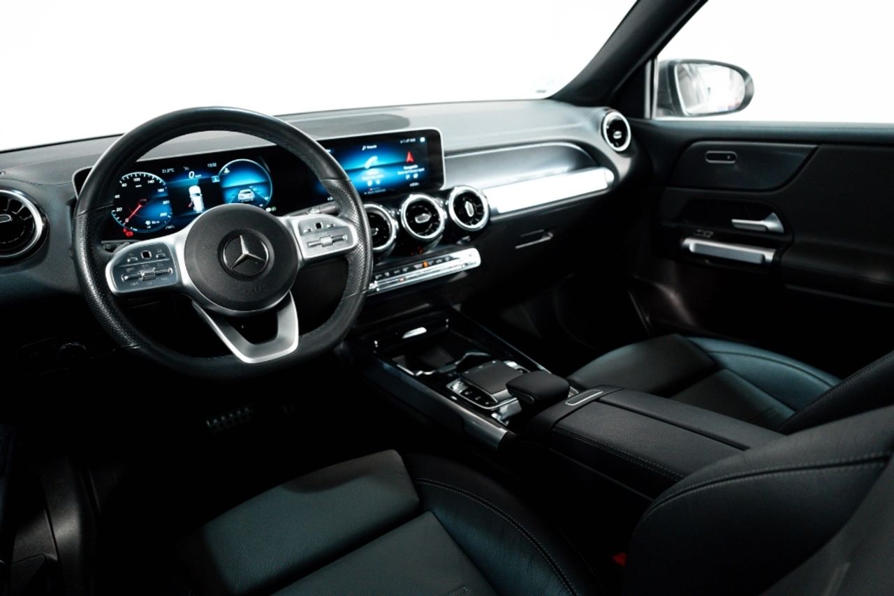Foto Mercedes-Benz Clase GLB 22