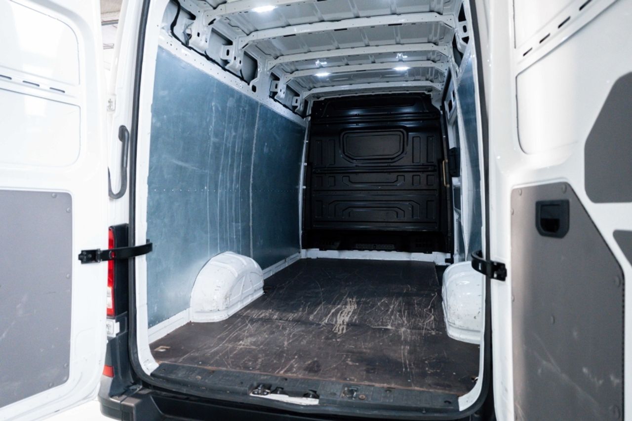 Foto Volkswagen Crafter 24