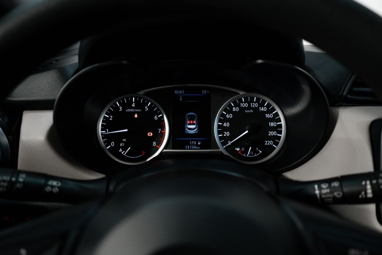 Foto Nissan Micra 15
