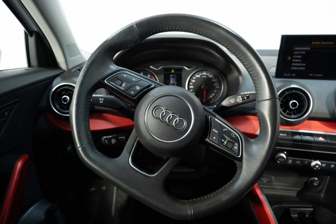 Foto Audi Q2 24