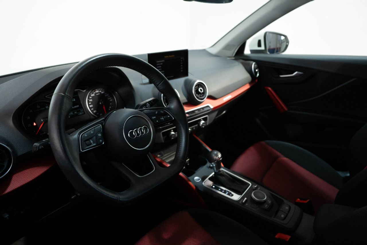 Foto Audi Q2 7