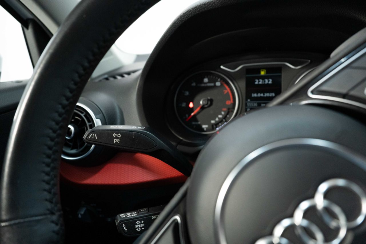 Foto Audi Q2 10