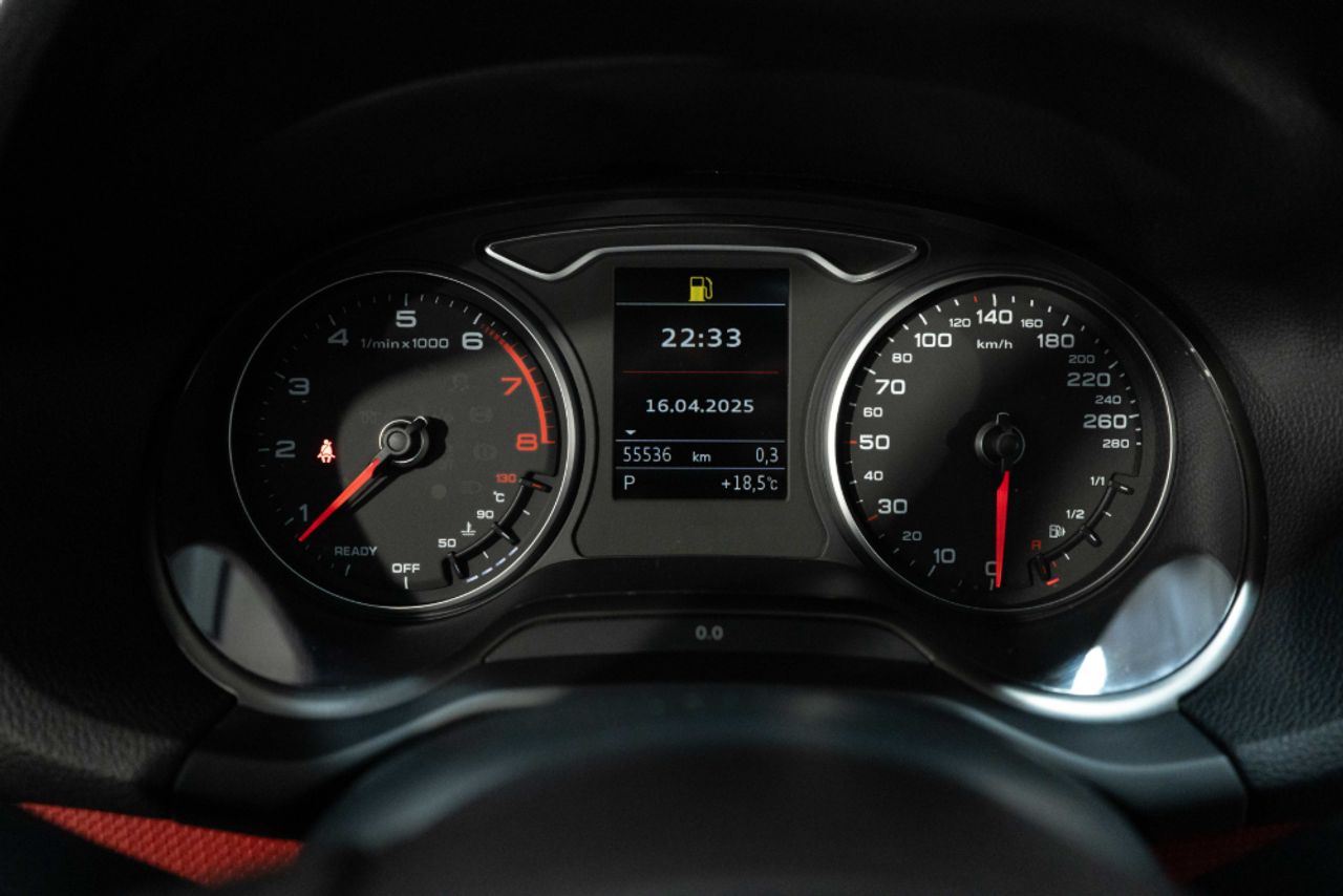 Foto Audi Q2 14