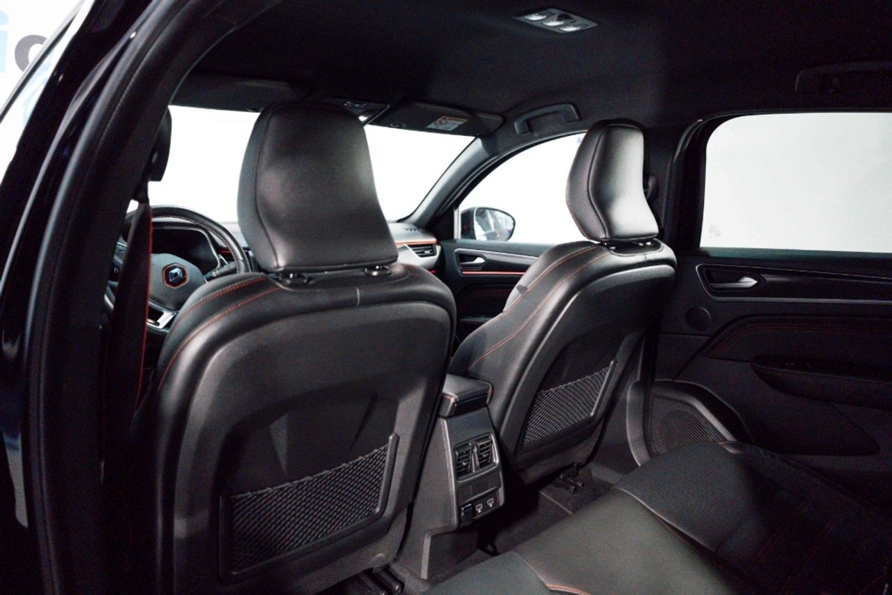 Foto Renault Arkana 24
