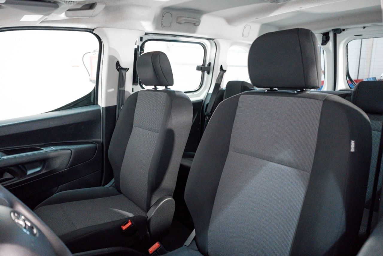 Foto Toyota Proace 8