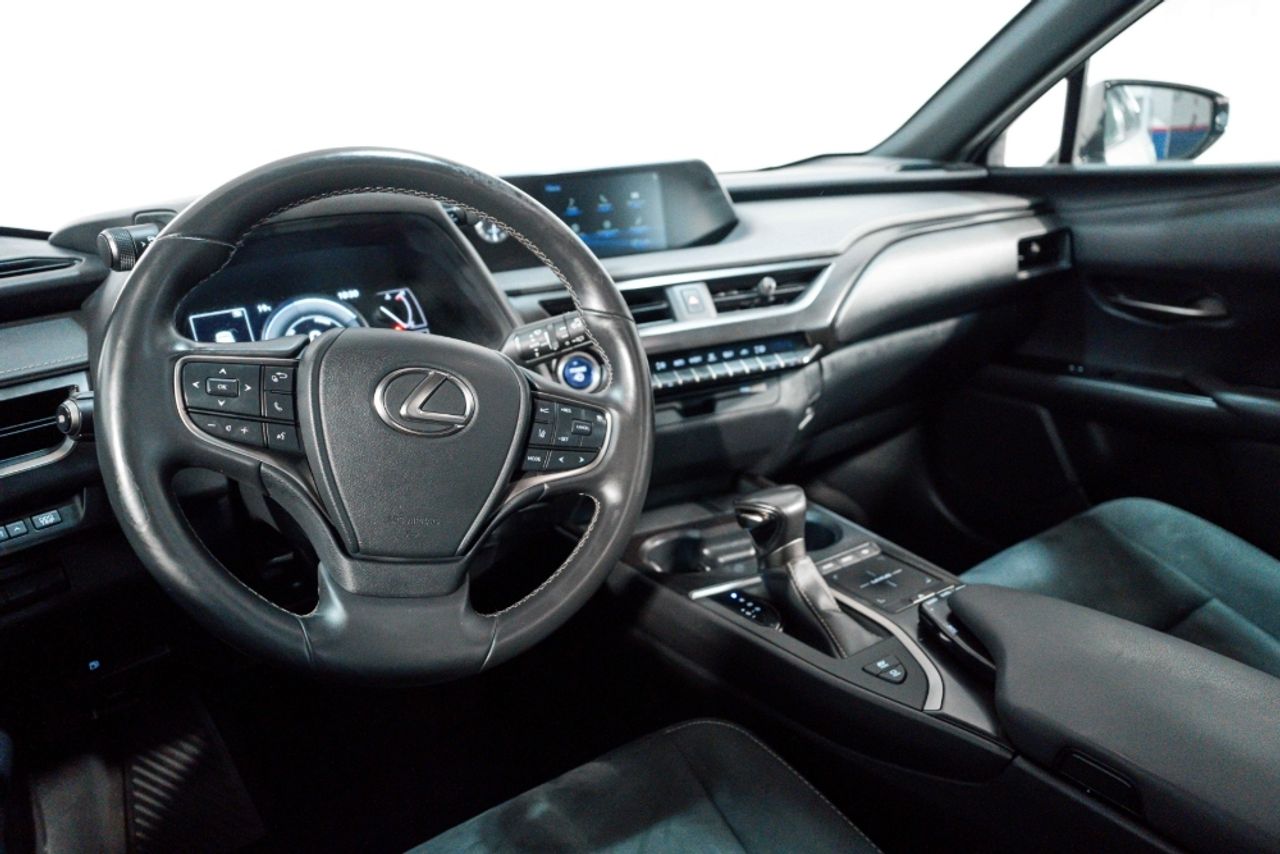 Foto Lexus UX 20