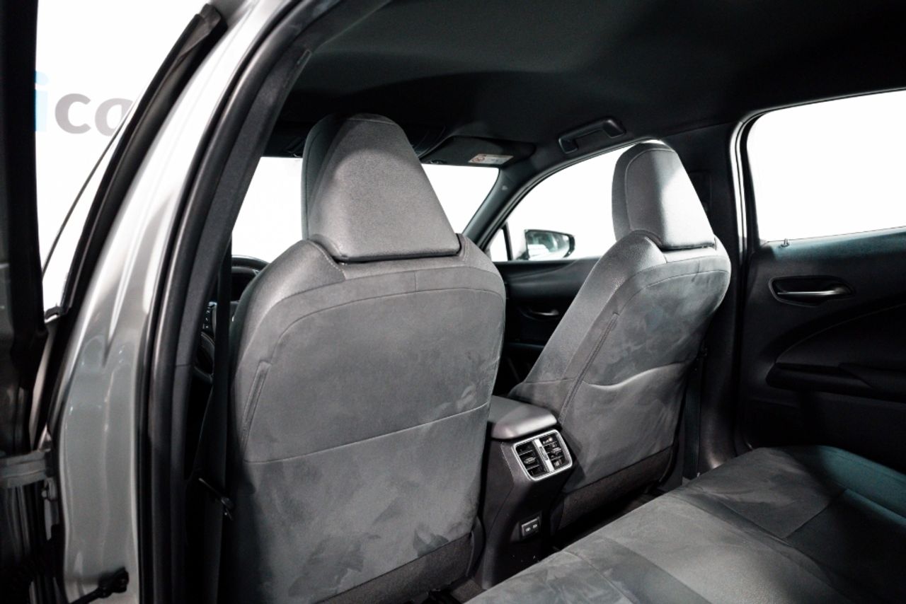Foto Lexus UX 25
