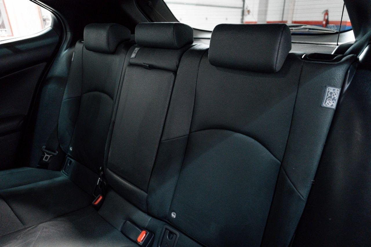 Foto Lexus UX 26