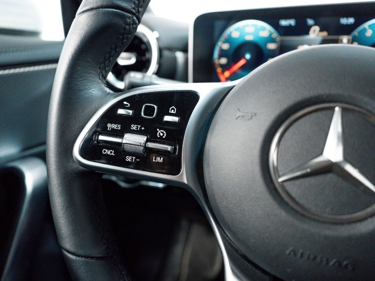 Foto Mercedes-Benz Clase CLA 9