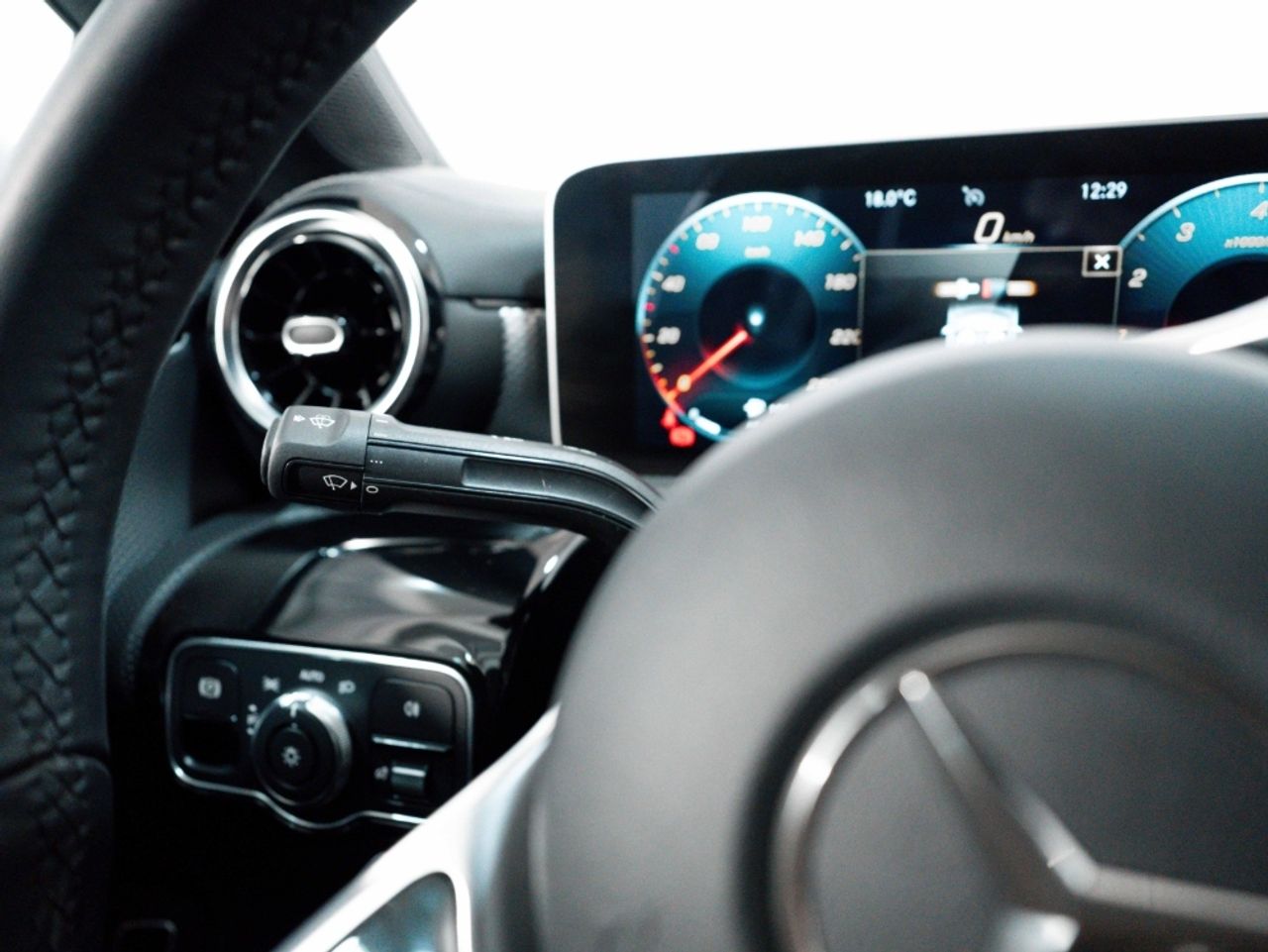 Foto Mercedes-Benz Clase CLA 10