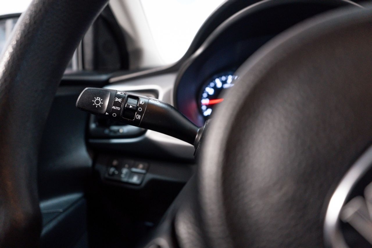 Foto Kia Rio 10