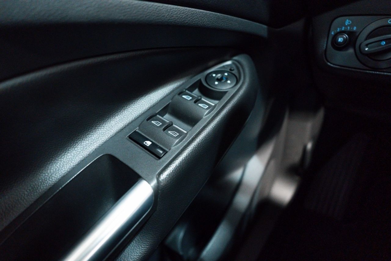 Foto Ford Kuga 12