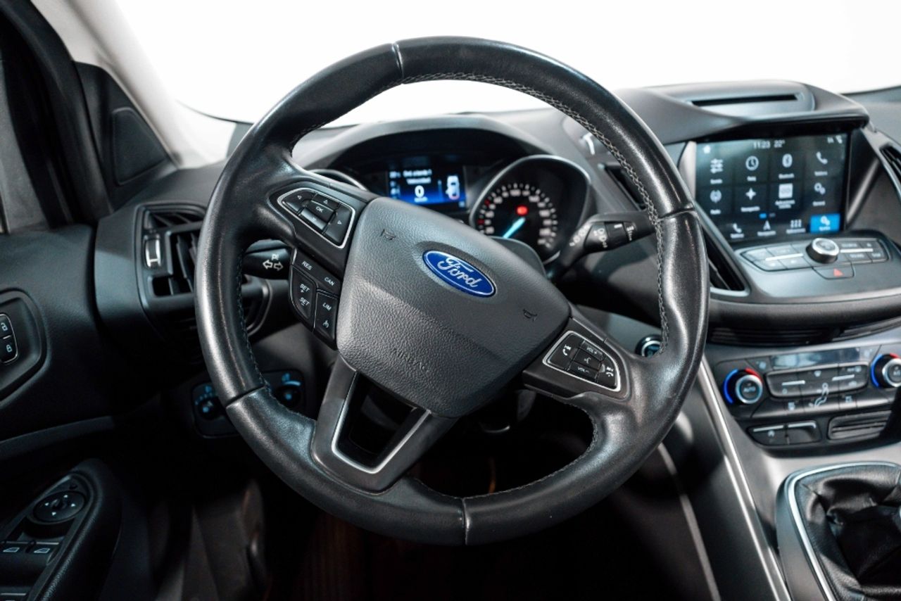 Foto Ford Kuga 23