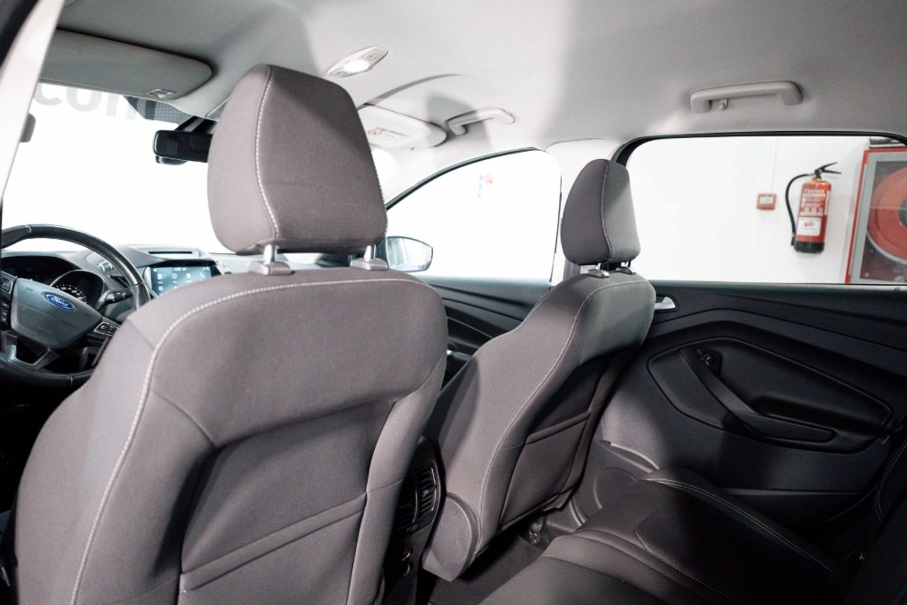 Foto Ford Kuga 25