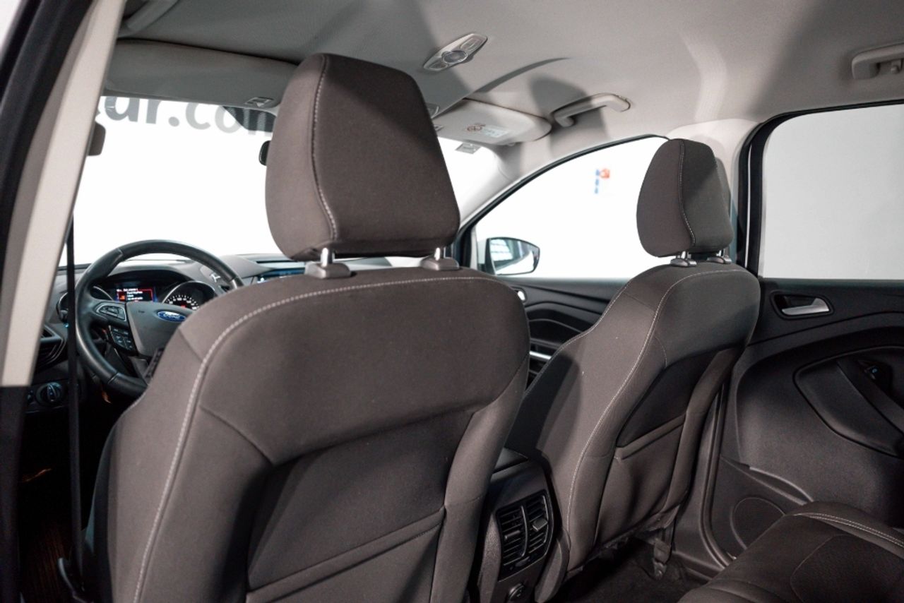 Foto Ford Kuga 26